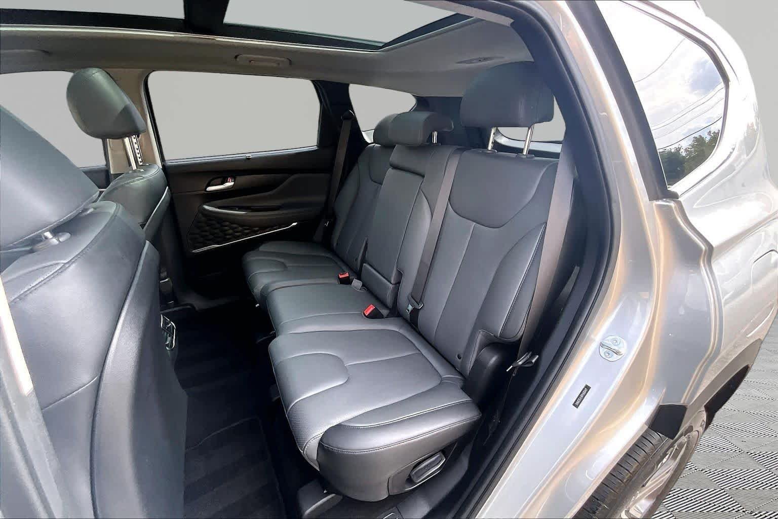 Used 2023 Shimmering Silver Hyundai SEL image 21