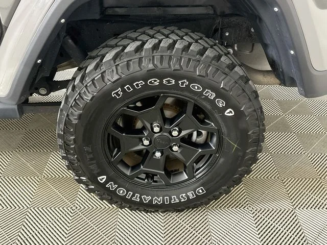 Certified Pre-Owned 2022 Jeep Gladiator Willys