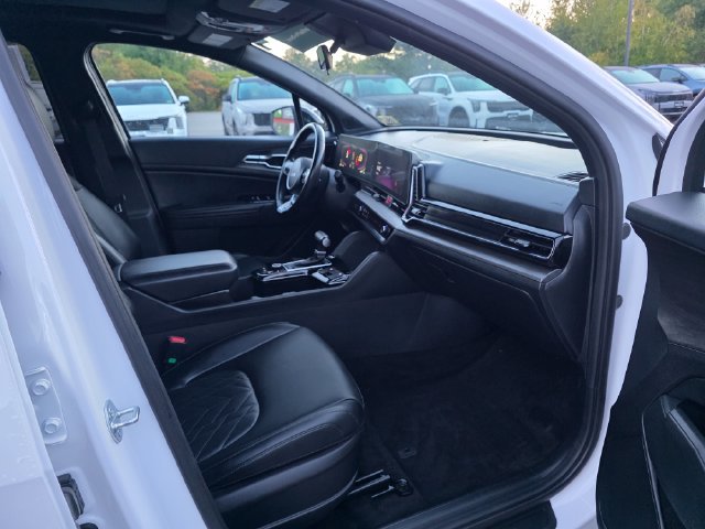 Used 2023 White Pearl Kia X-Line image 12