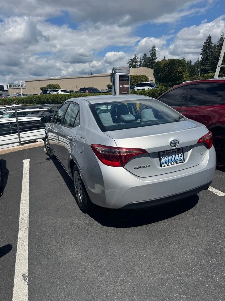 Used 2017 Silver Toyota LE image 3