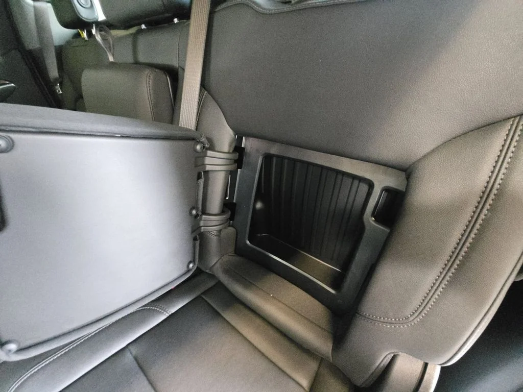 Used 2025 White Chevrolet RST image 29