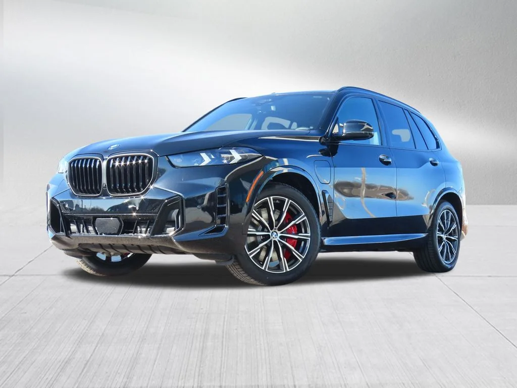 2026 BMW X5 xDrive50e's photo