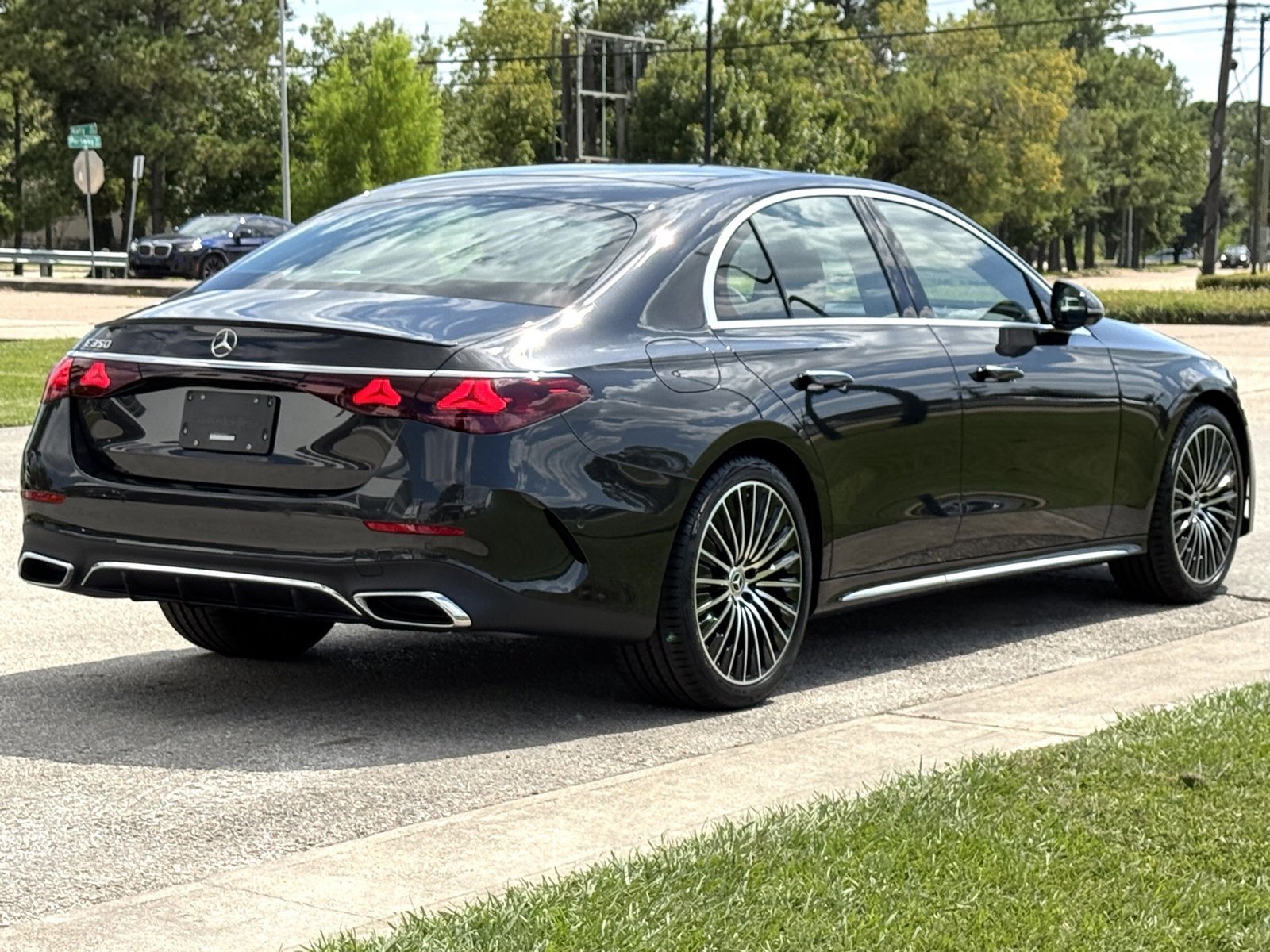 New 2026 Graphite Grey Metallic Mercedes-Benz E 350 image 25