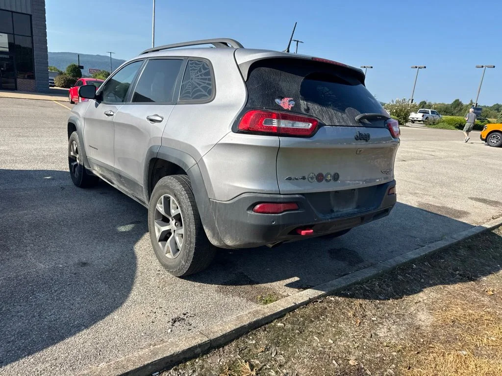 Used 2018 Billet Silver Metallic Jeep Trailhawk image 20