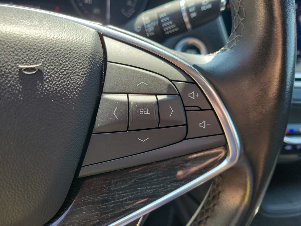 Used 2021 INFRARED TINTCOAT Cadillac AWD Premium Luxury image 27