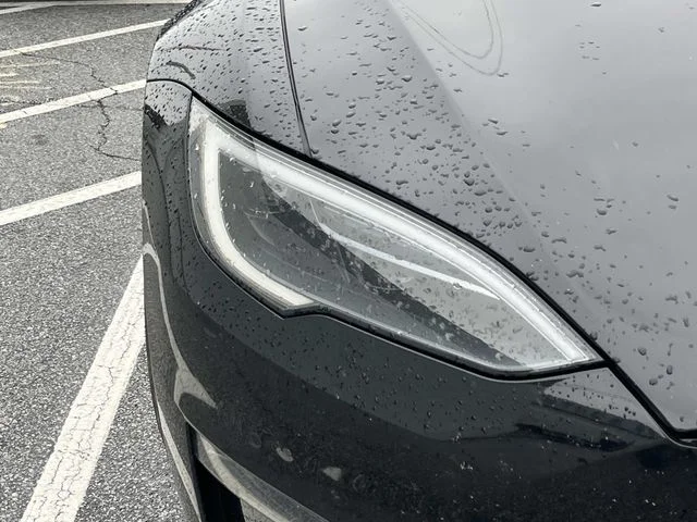 Used 2022 Black Tesla Plaid image 10