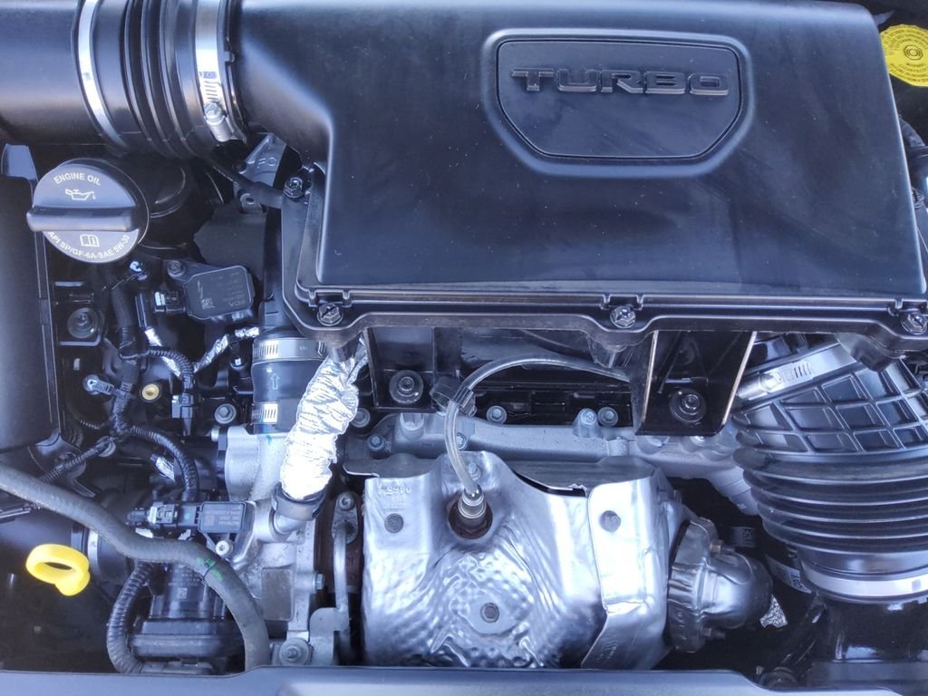 Used 2024 Blue Jeep Latitude image 21