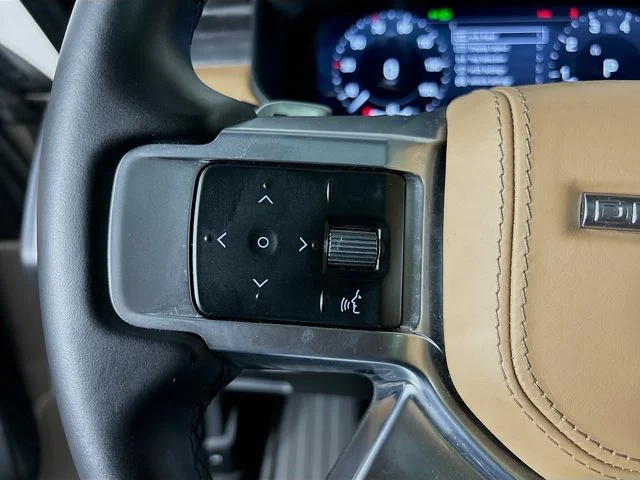 Used 2023  Land Rover Metropolitan Edition image 10