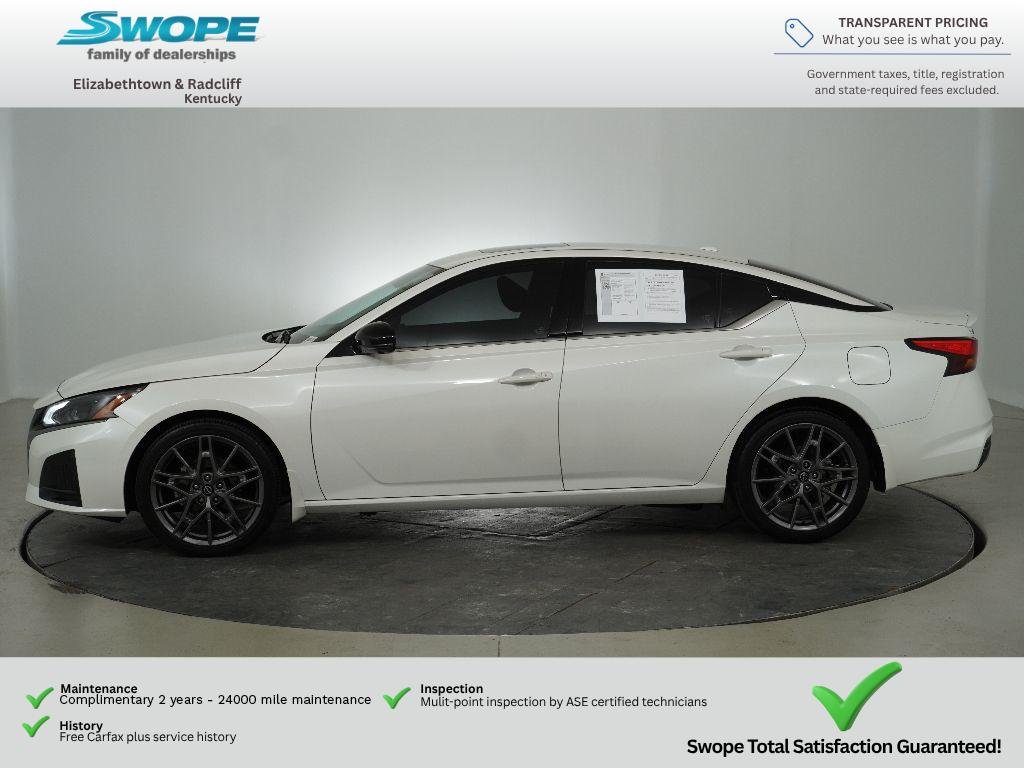 Used 2024 Pearl White Tricoat Nissan 2.0 SR image 7