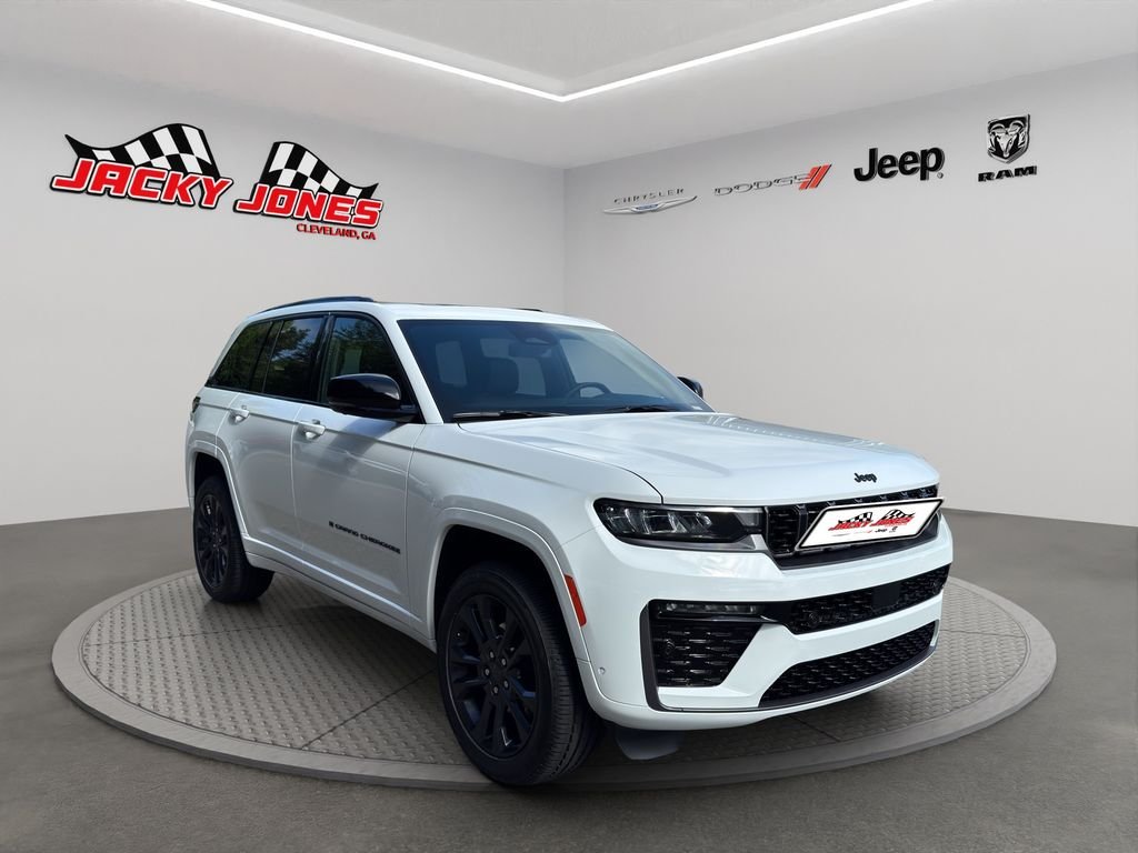 New 2026 Bright White Clear-Coat Exterior Paint Jeep Limited image 12