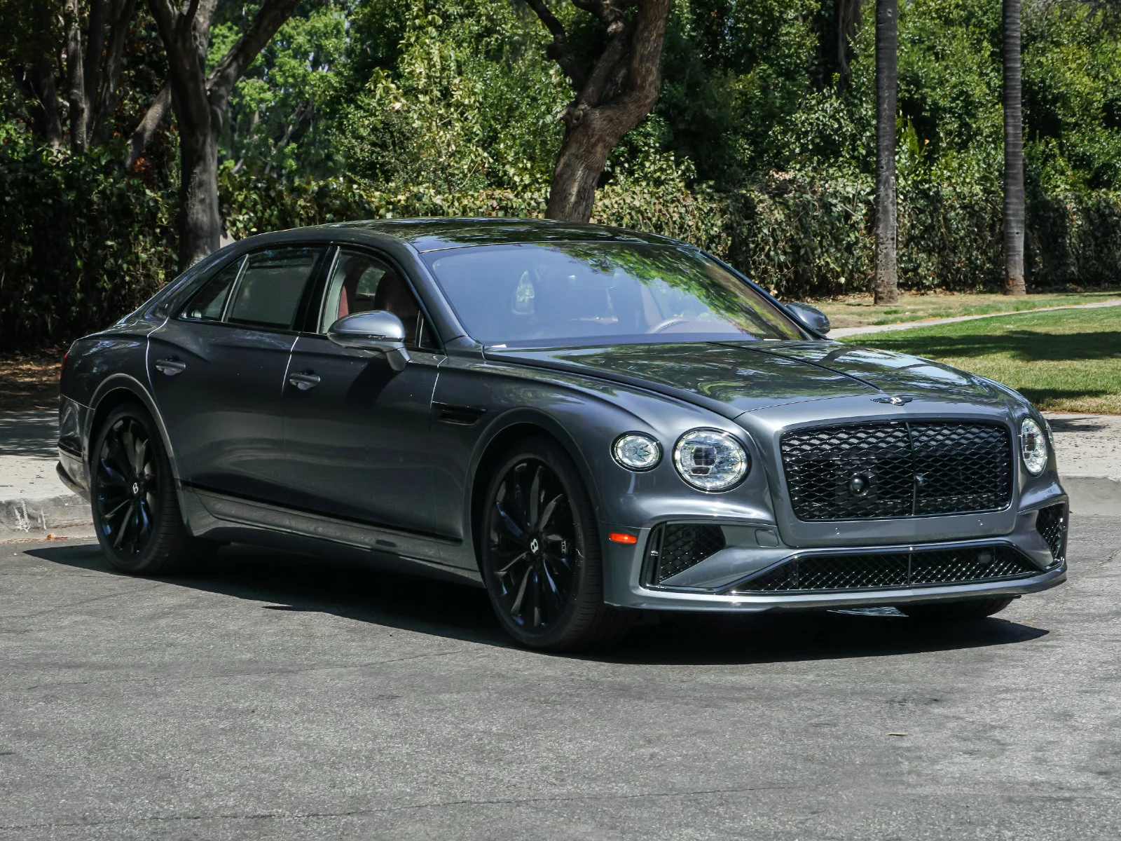 2025 Bentley Flying Spur - Photo 9