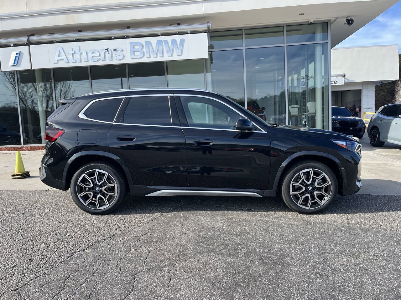 2025 BMW X1 28i - Photo 9