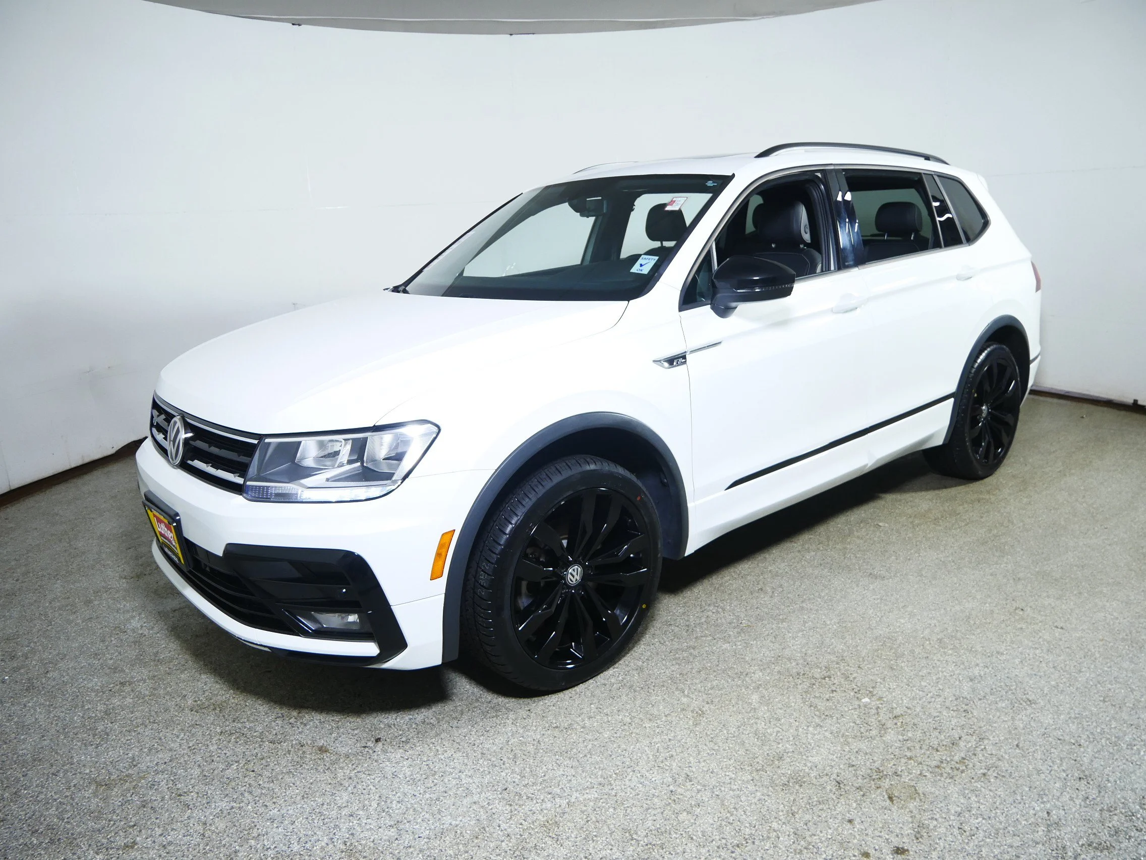 Used 2021 Pure White Volkswagen SE R-Line Black image 3