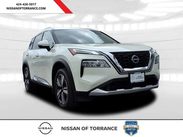 2023 Nissan Rogue Platinum AWD's photo