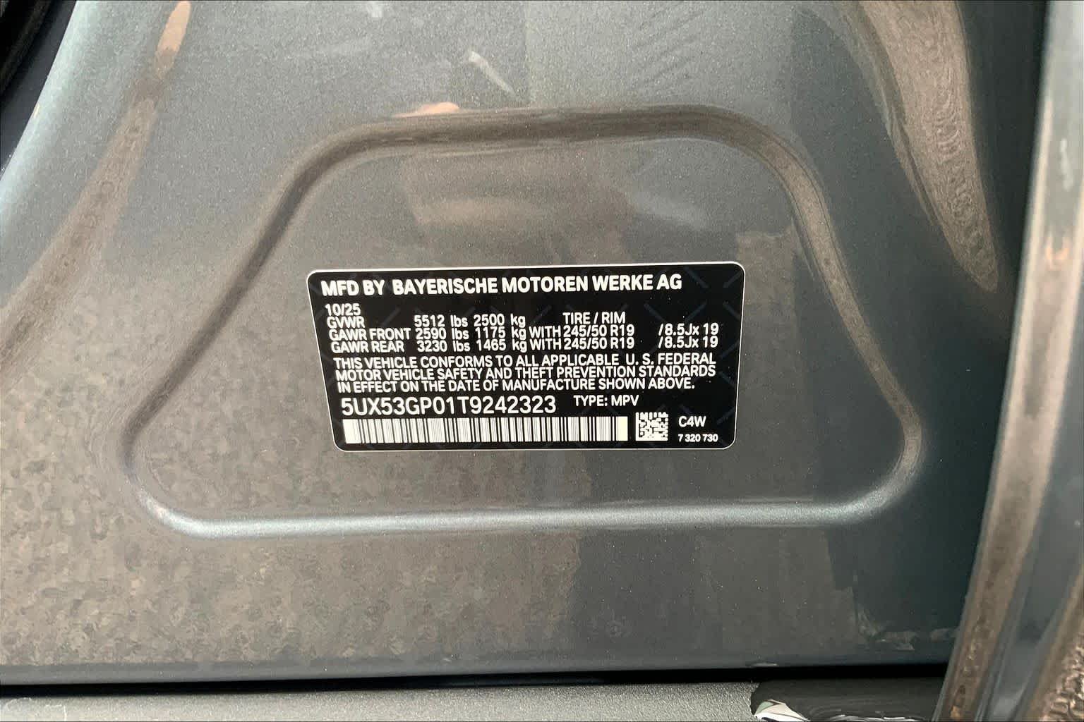 Used 2026 Skyscraper Grey Metallic BMW 30 xDrive image 18