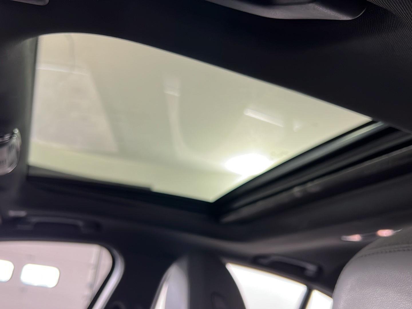 Used 2019 Melbourne Red Metallic BMW 330i xDrive image 22