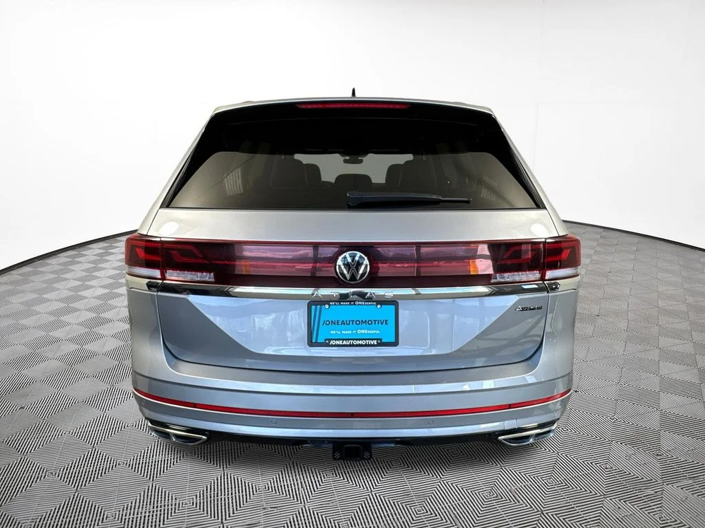Used 2024 Silver Volkswagen 2.0T SEL Premium R-Line image 10