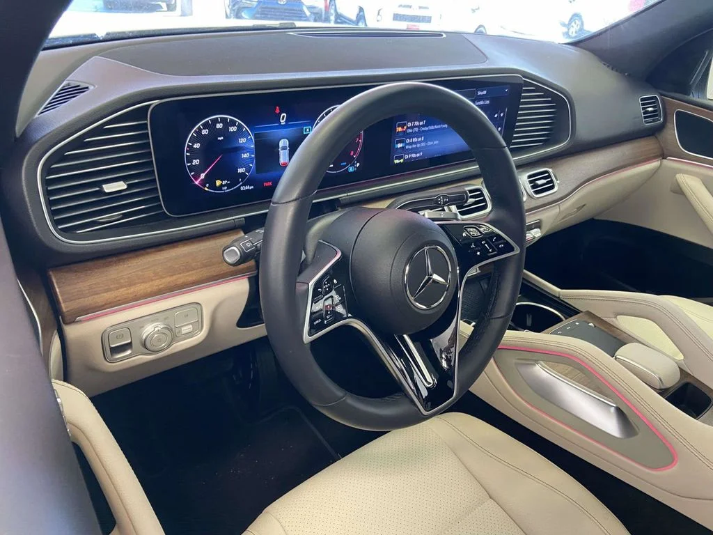 Used 2025  Mercedes-Benz GLE 350 image 12