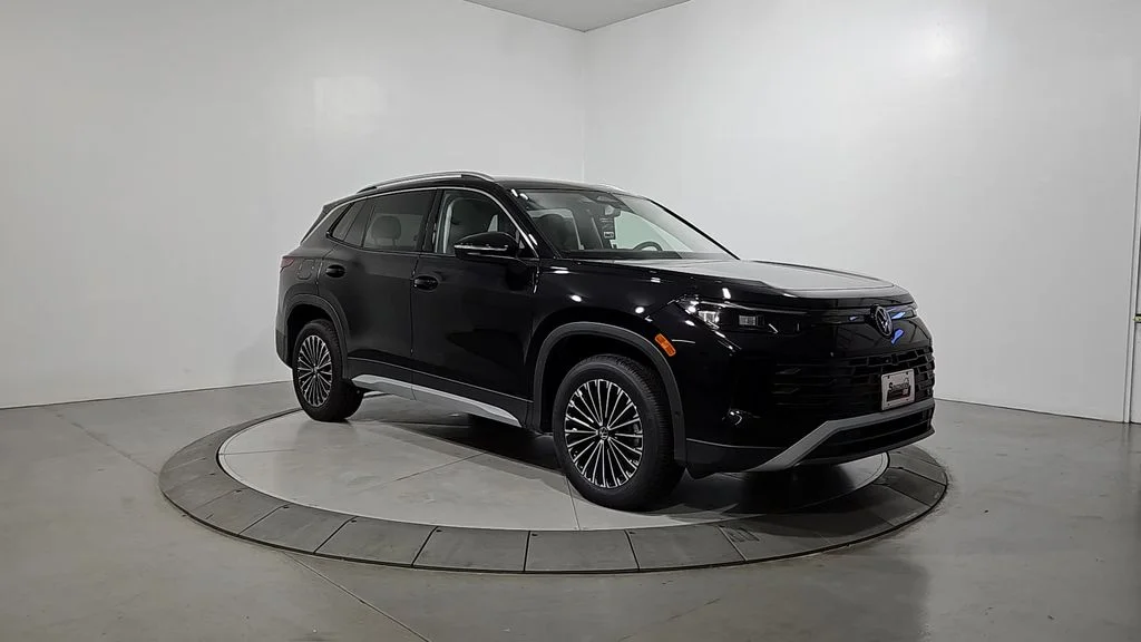 New 2026 Black Volkswagen 2.0T S image 7