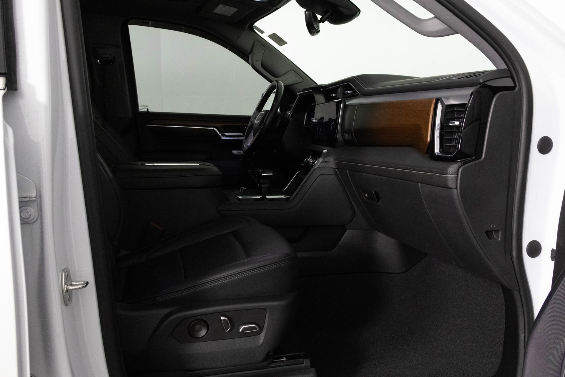 2022 GMC SIERRA - Image 37