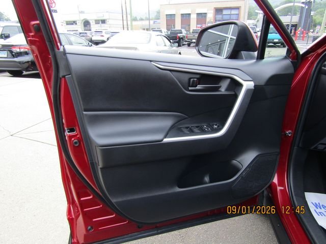 Certified Used 2023 Pearl Toyota LE image 18