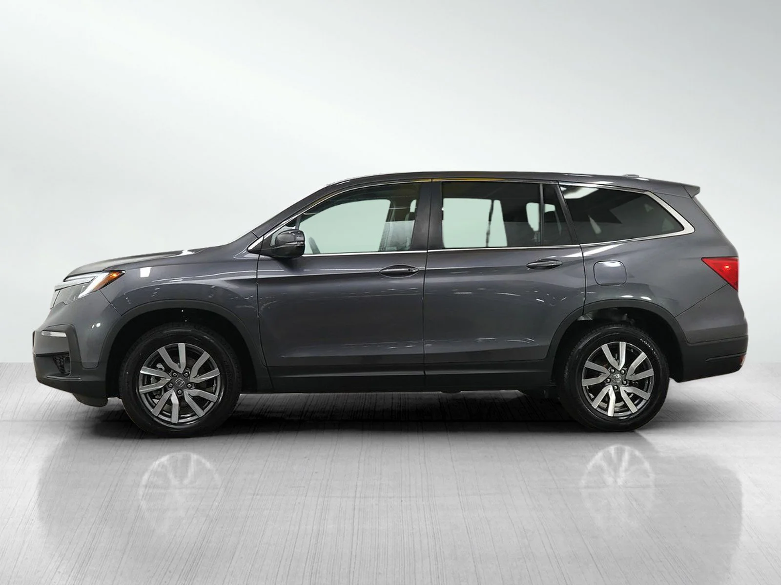 Used 2021 Honda Pilot EX-L with VIN 5FNYF6H5XMB030439 for sale in Burnsville, Minnesota