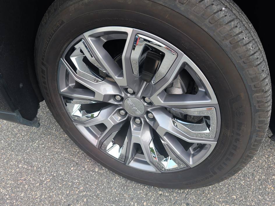 Used 2024 Onyx Black GMC Denali image 7