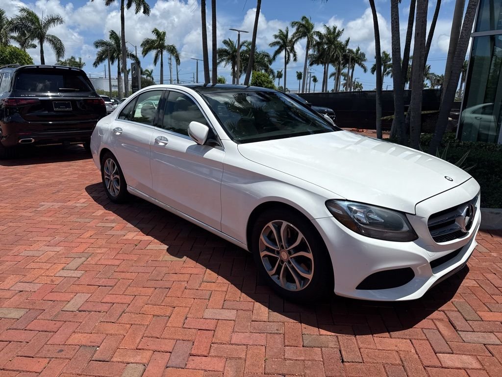 2017 Mercedes-Benz C-Class C300's photo