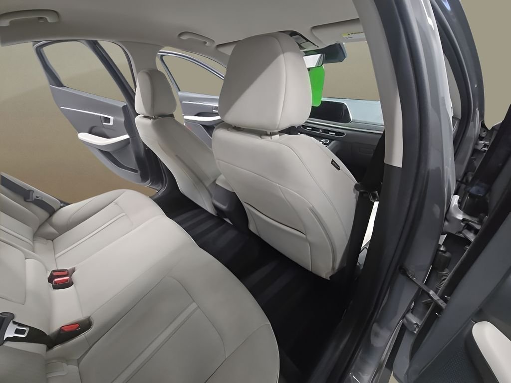 Used 2023 Gray Hyundai SEL image 22