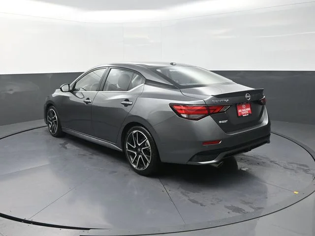 Used 2025 Gray Nissan SR image 6