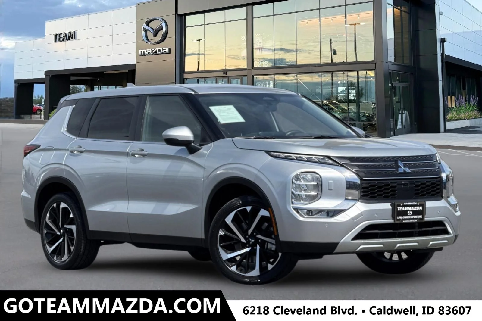 2024 Mitsubishi Outlander SE S-AWC's photo