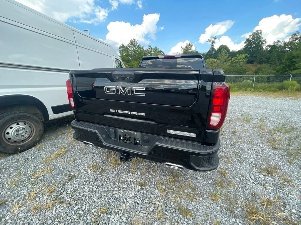 Used 2022 Black GMC Elevation image 14