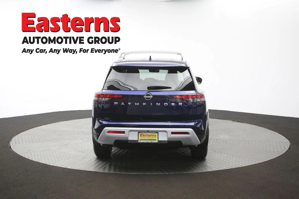 Used 2023 Blue Nissan SL image 38