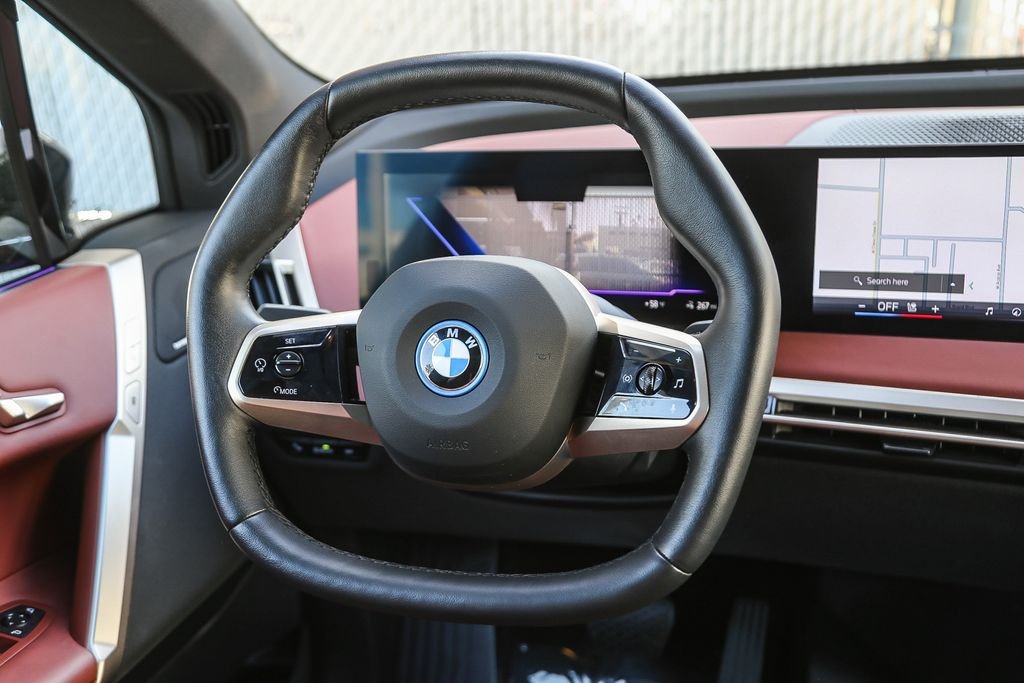 2025 BMW iX 50 - Photo 10