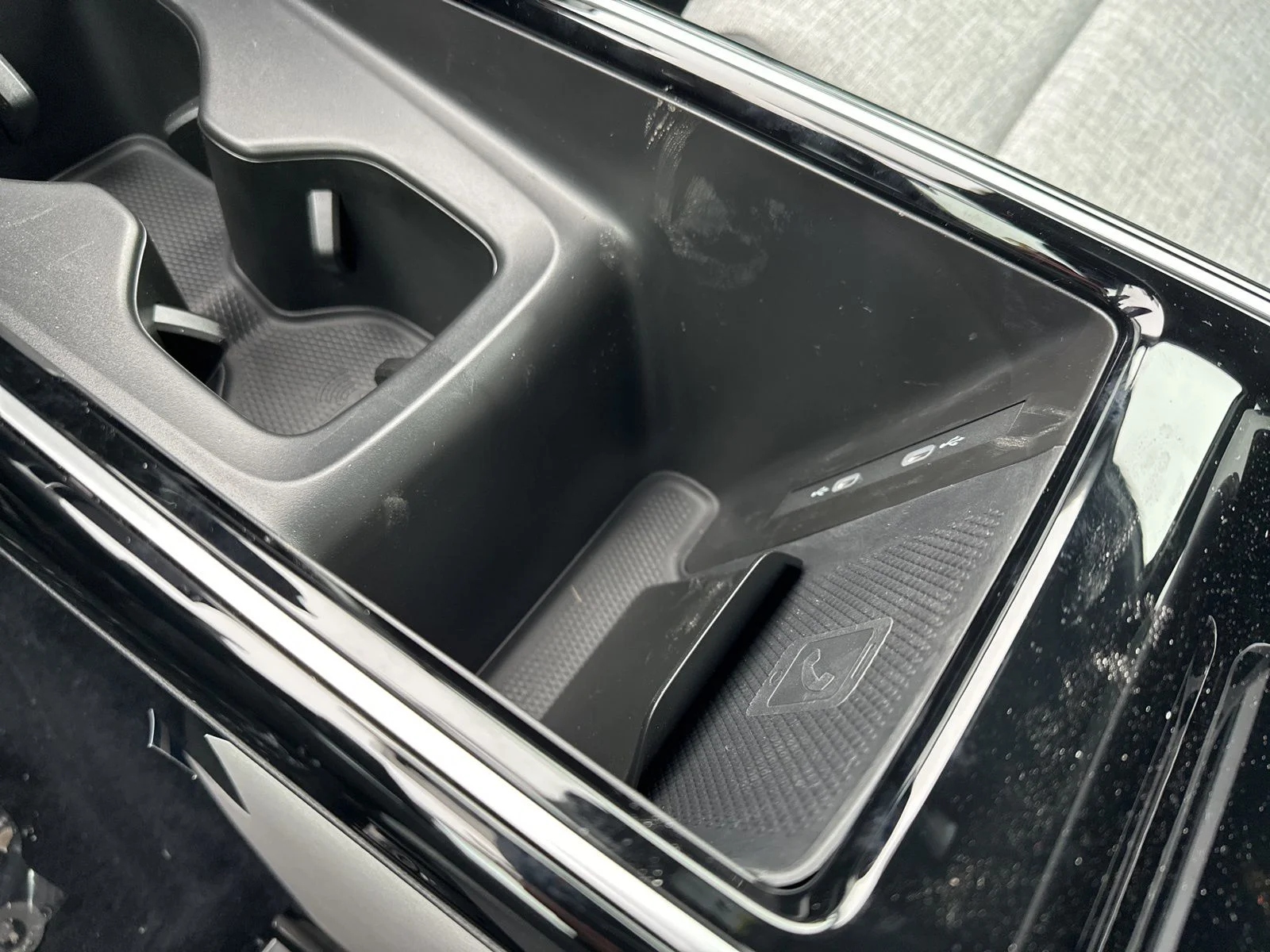 2026 Volkswagen ID.4 PRO - Photo 52