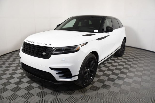 2026 Land Rover Range Rover Velar Dynamic SE