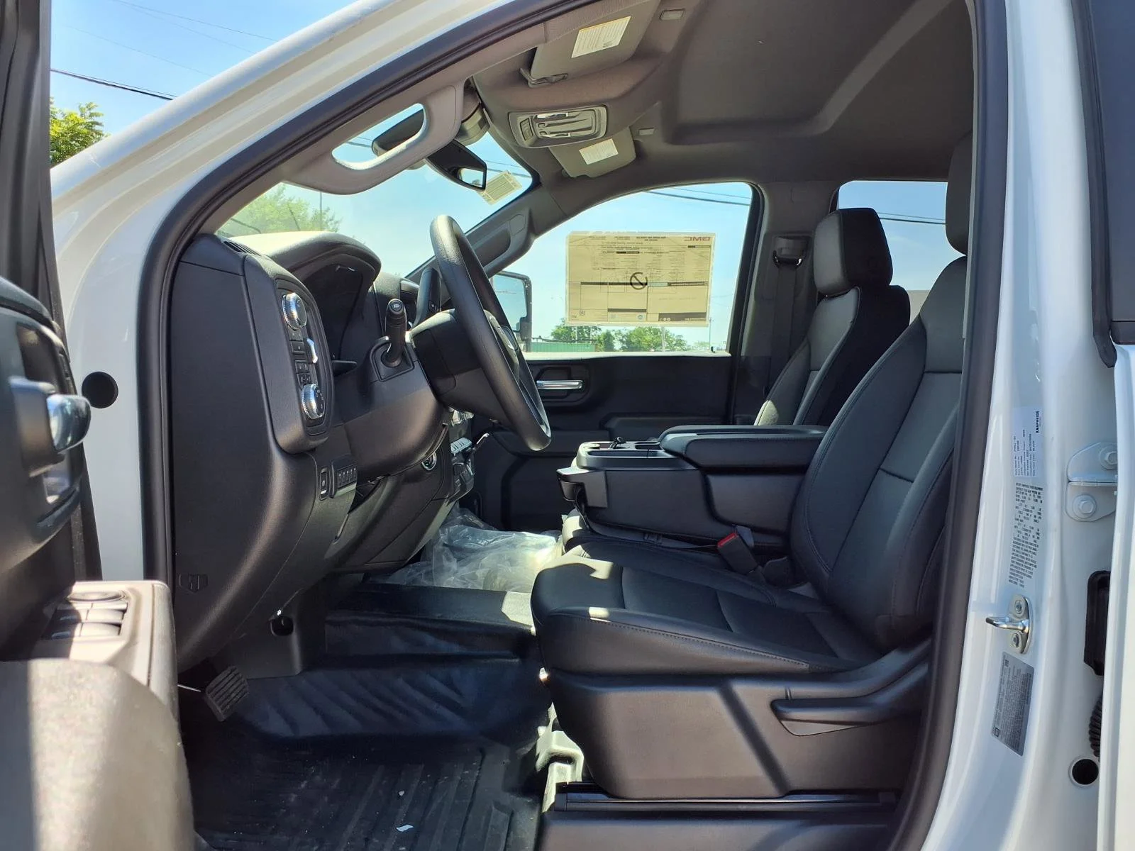 2026 GMC Sierra 3500 Chassis Cab Pro - Photo 19