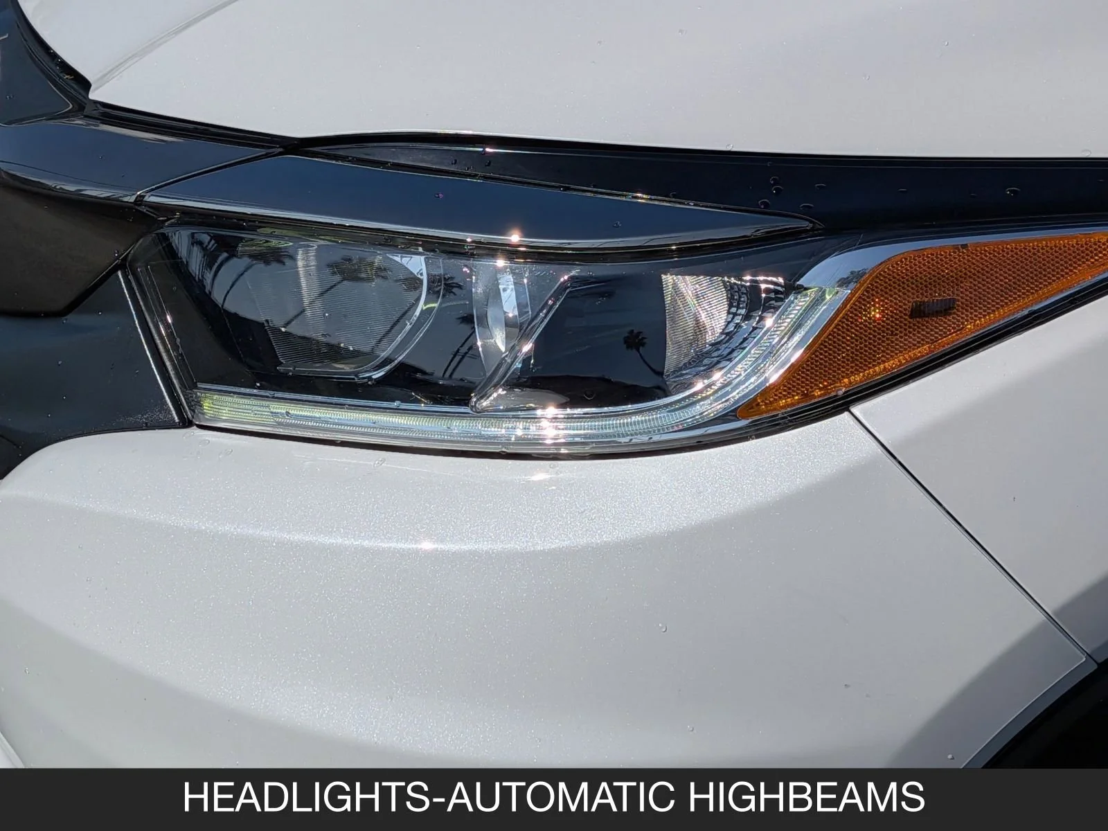 Used 2022 Platinum White Pearl Honda EX image 10