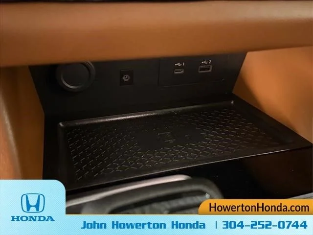 Used 2023 Gray Nissan Platinum image 27