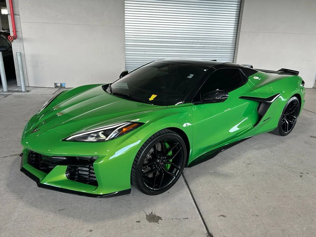 Used 2026 Roswell Green Metallic Chevrolet Z06 image 2