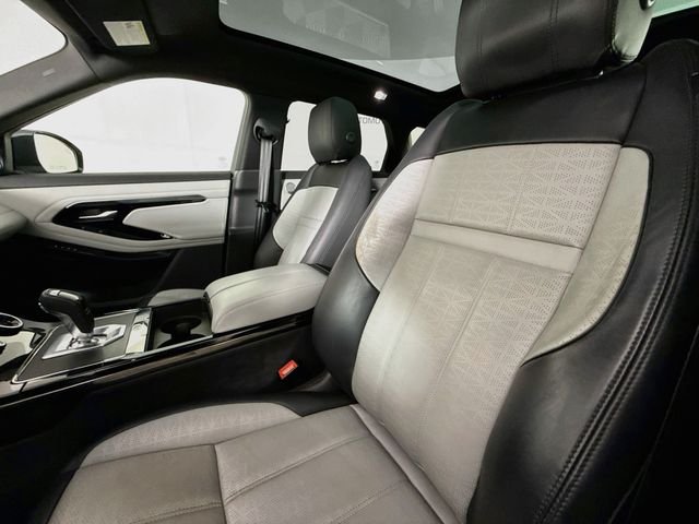 Used 2020  Land Rover R-Dynamic HSE image 22