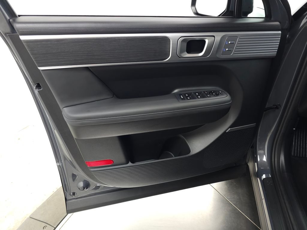 2026 Hyundai Santa Fe Limited - Photo 17
