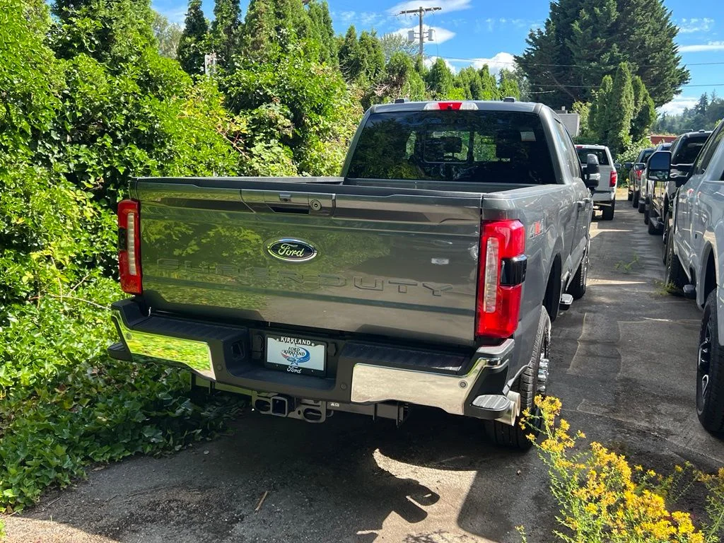 New 2026 Carbonized Gray Metallic Ford F-350® Lariat® image 6