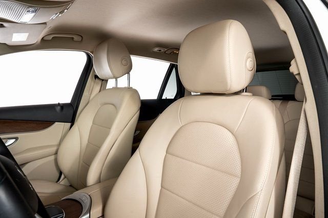 2022 Mercedes-Benz GLC GLC300 - Photo 17