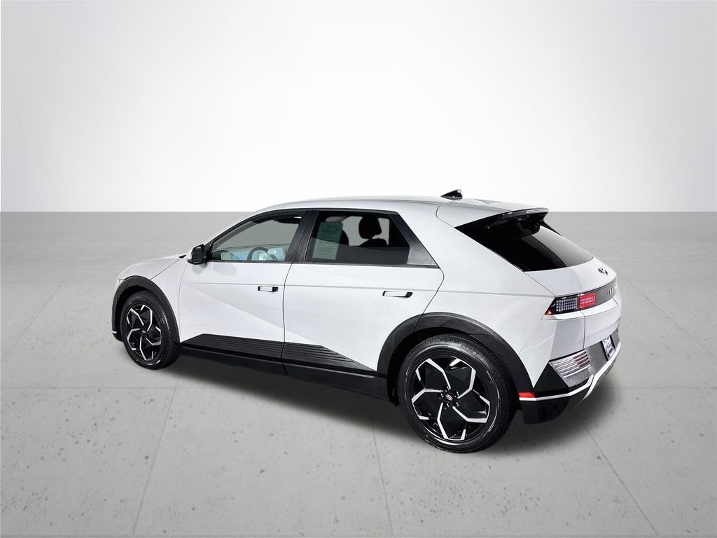 Used 2024 Gray Hyundai SEL image 8