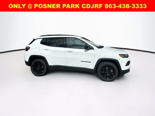 New 2026 Bright White Clear-Coat Exterior Paint Jeep Latitude image 4