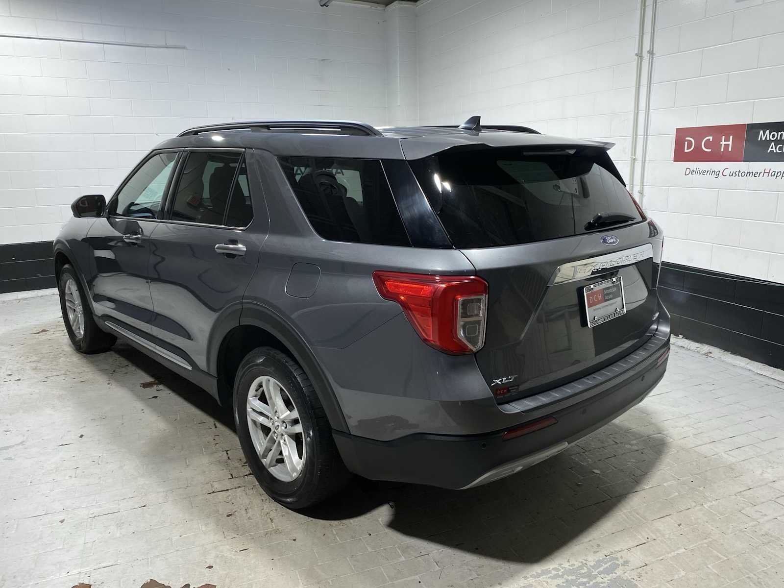 Used 2022 Carbonized Gray Metallic Ford XLT image 4