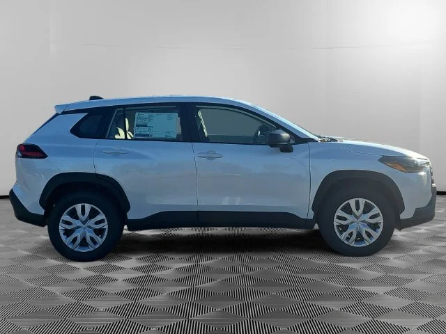 New 2026 Wind Chill Pearl Toyota L image 5