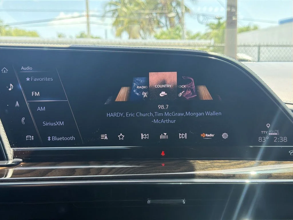 Used 2021 Black Cadillac Sport Platinum image 19