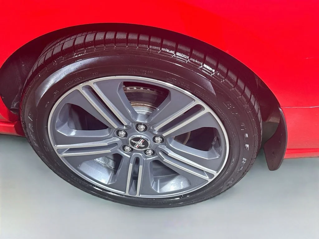 Used 2014 Race Red Ford V6 image 27